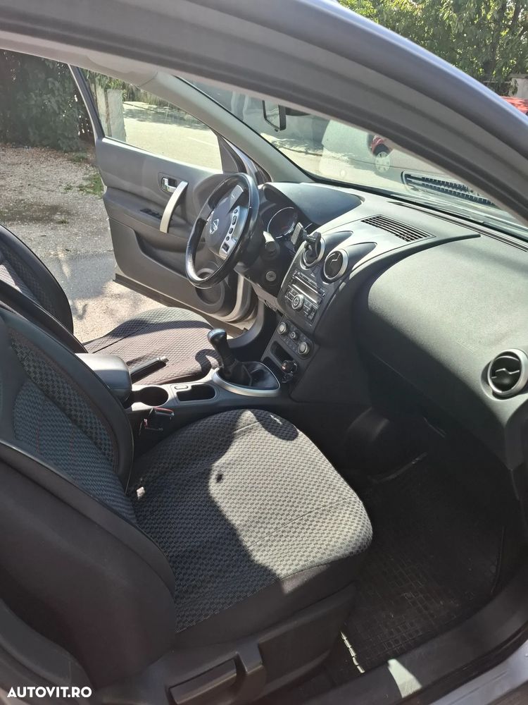 Nissan Qashqai+2 - 6