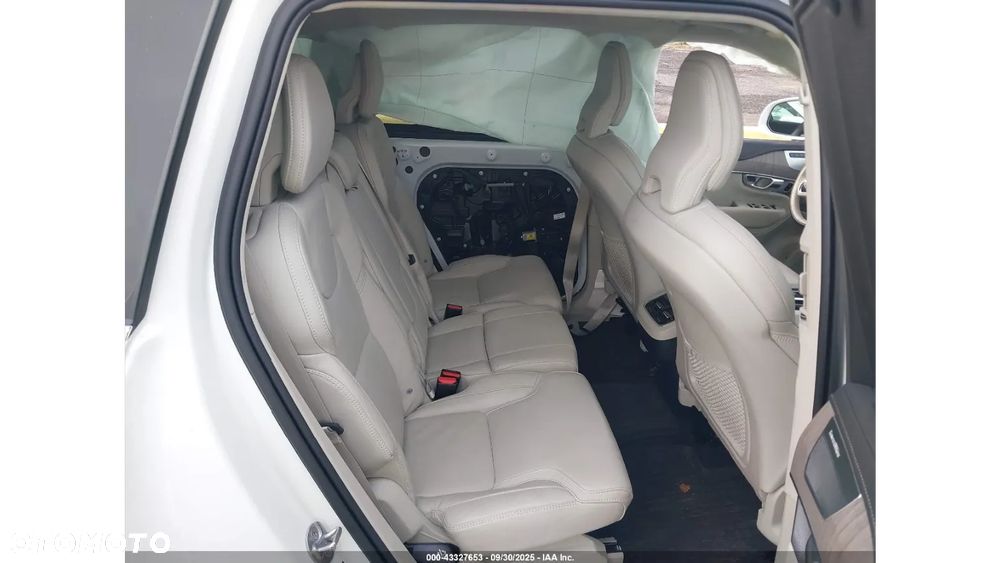 Volvo XC 90 - 11