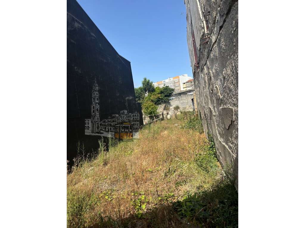 Vende -se terreno em Boavista Cedofeita - Grande imagem: 4/10