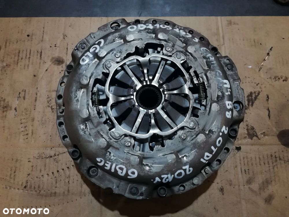SPRZĘGŁO DWUMASOWE AUDI A4 B8 2.0 TDI 6 BIEGÓW - 1