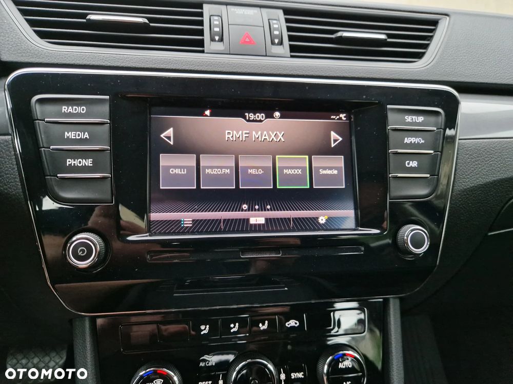Skoda Superb 1.5 TSI ACT Active DSG - 17