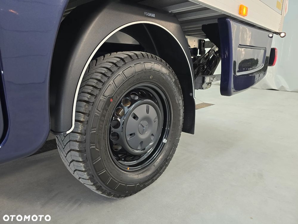 Mercedes-Benz SPRINTER 319 3.0 CDI KONTENER 4,28cmDługi 2,29cmSzero 2,24cmWysok + WINDA 750Kg 42Tyś km SERWIS DO OSTATNIEGO Km ASO MERCEDES-BENZ SALON PL STAN NOWY NOWY NOWY FABRYCZNA GWARANCJA - 20