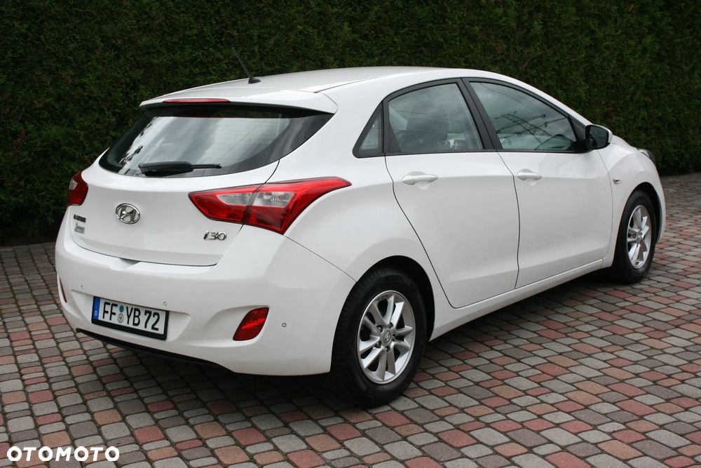Hyundai i30 1.4 Fifa World Cup Edition - 16