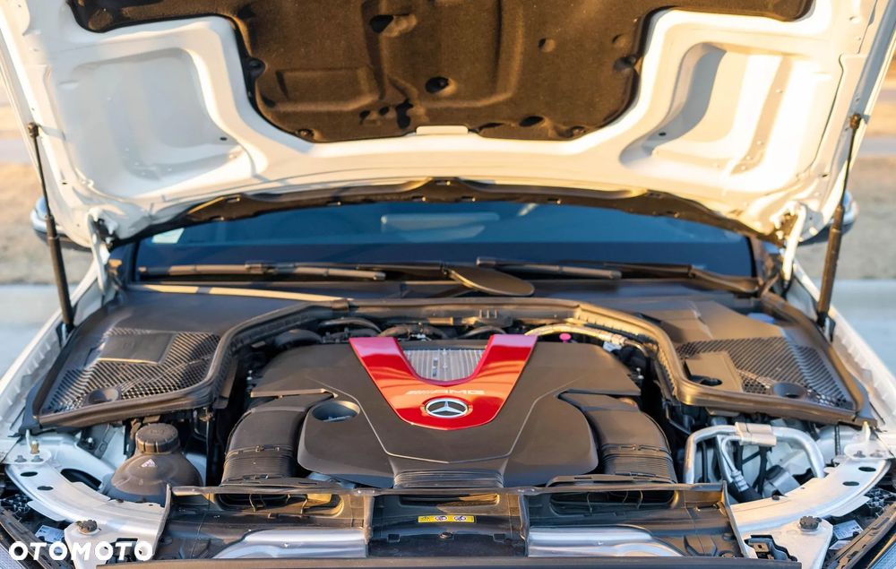 Mercedes-Benz Klasa C AMG 43 4Matic AMG TCT 9G - 32
