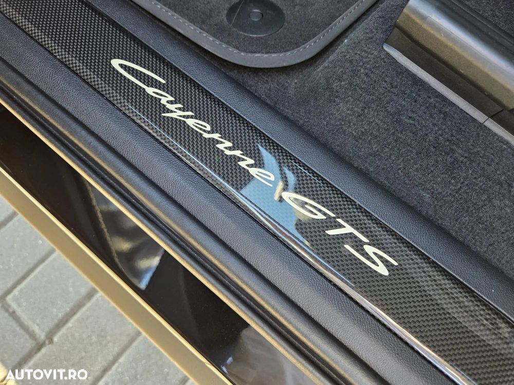 Porsche Cayenne Coupe GTS Tiptronic S - 17