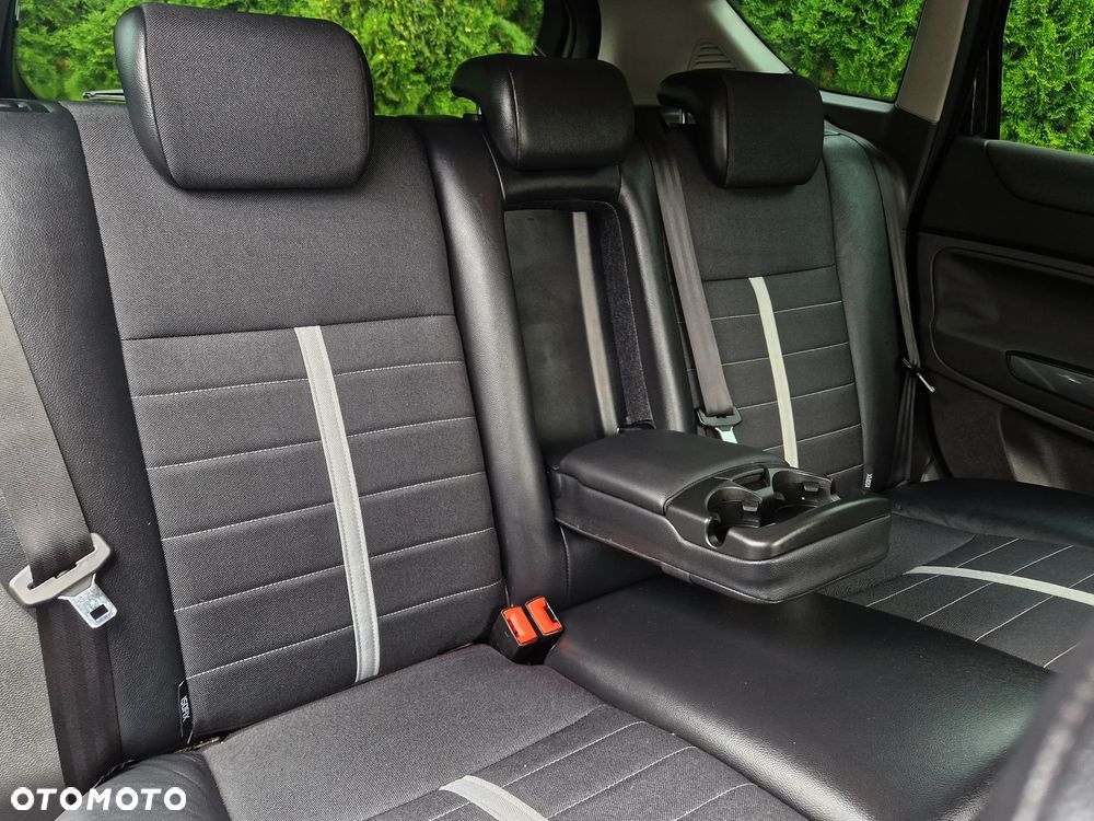 Ford Kuga 2.0 TDCi 4WD Titanium Plus - 25