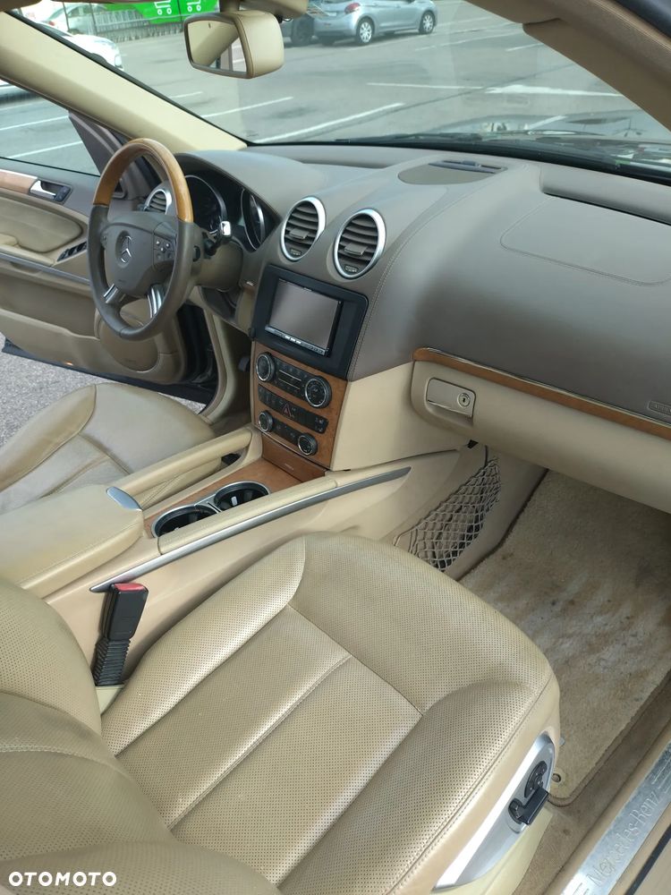 Mercedes-Benz GL 500 - 8