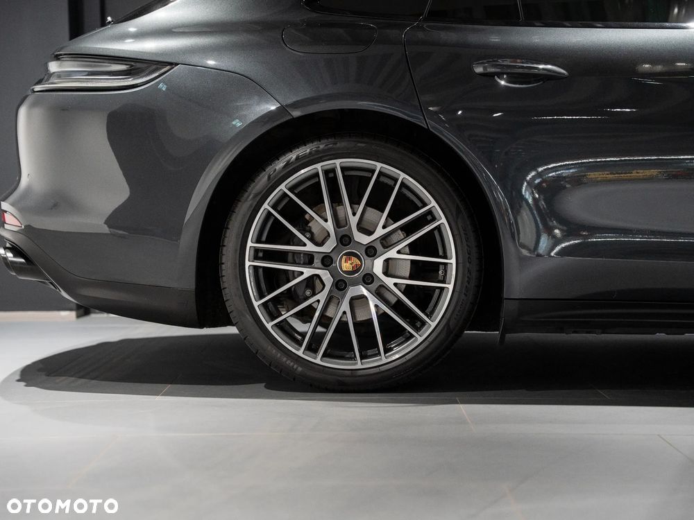 Porsche Panamera 4 Platinum Edition - 9