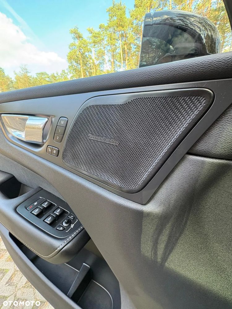 Volvo XC 60 - 29