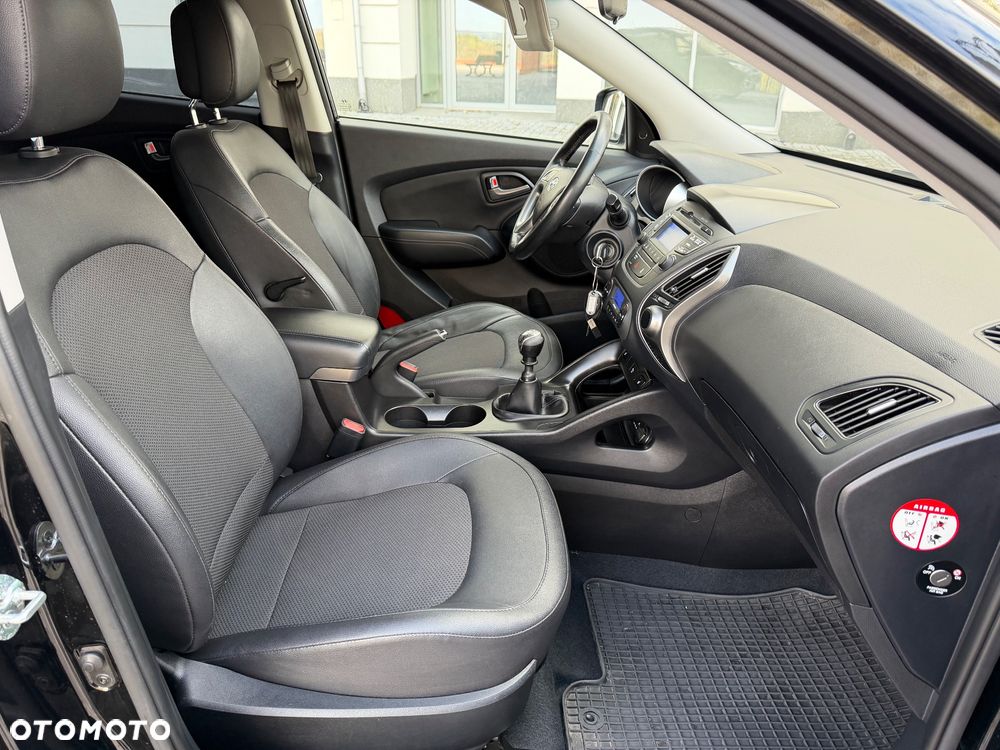 Hyundai ix35 blue 1.6 2WD Finale Silver - 9