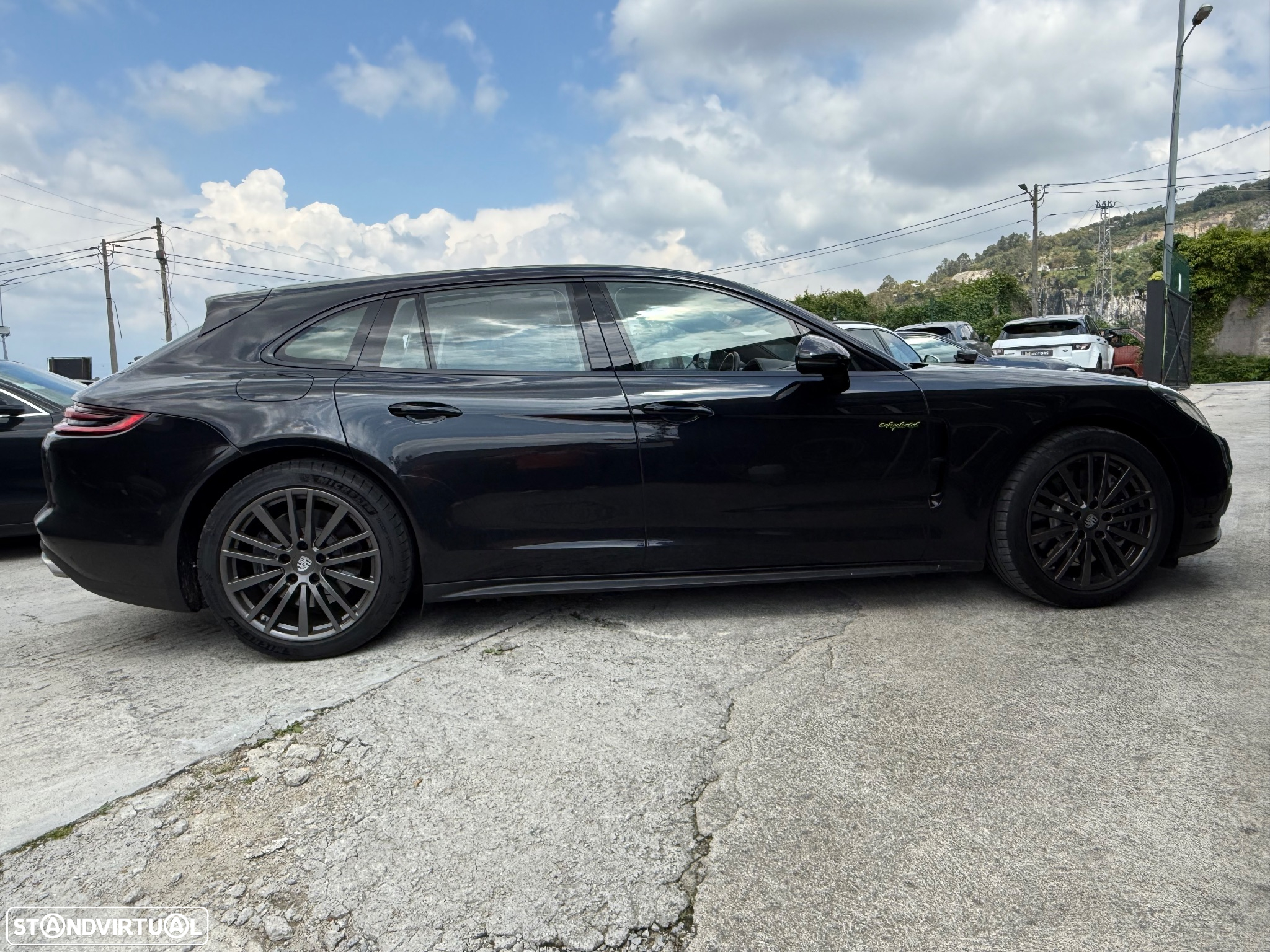 Porsche Panamera Sport Turismo 4 E-Hybrid 10 Years Edition - 29