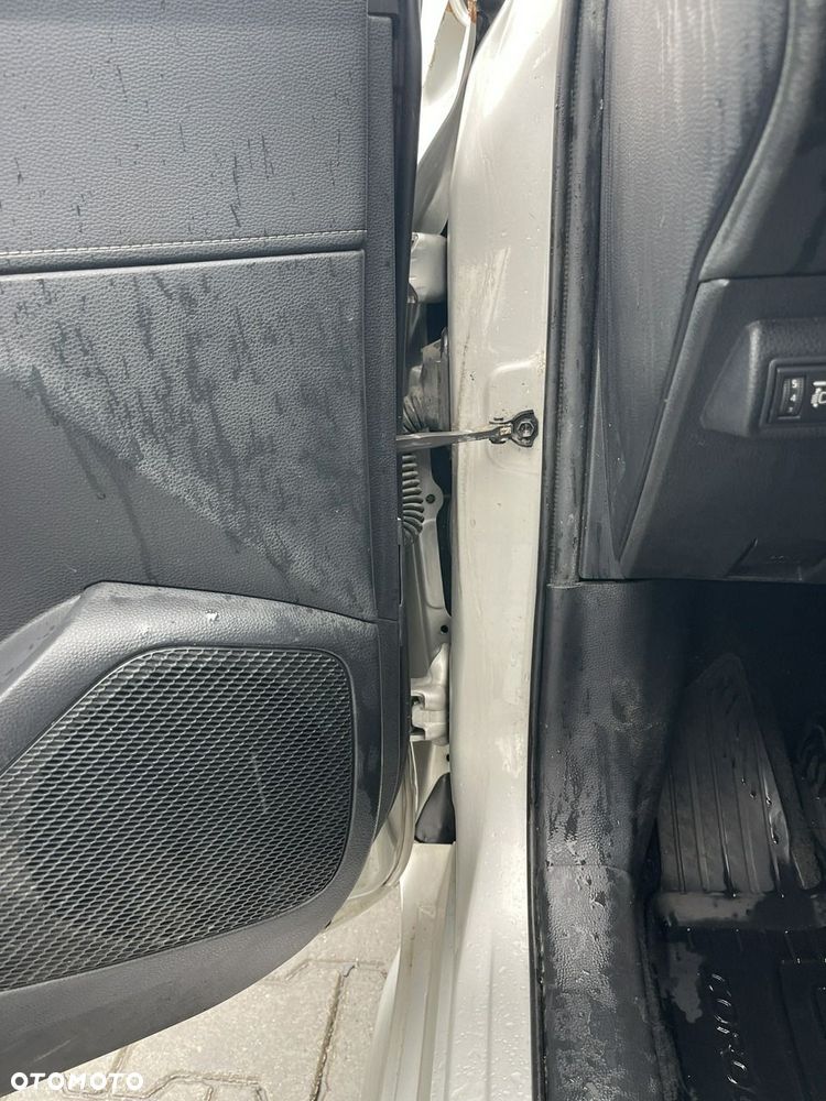 Toyota Corolla 2.0 Hybrid Comfort - 6