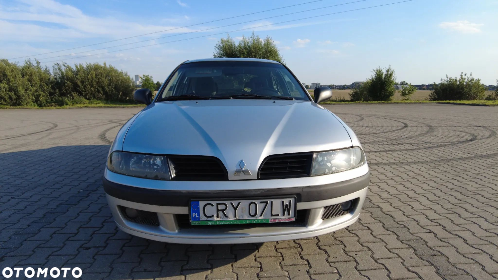 Mitsubishi Carisma 1.6 Comfort - 2