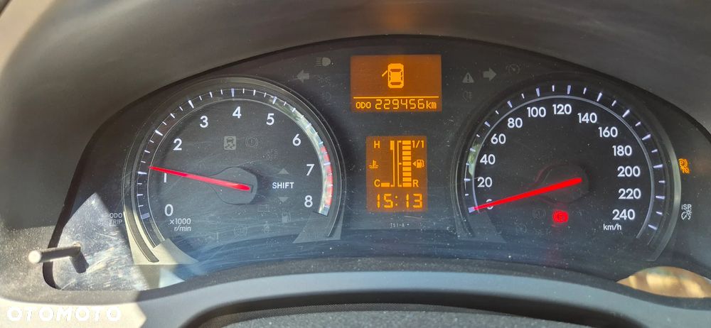 Toyota Avensis 1.8 Premium - 14