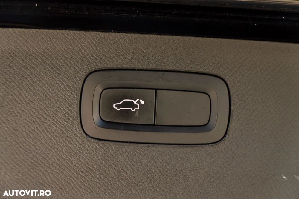 Volvo XC 90 T8 AWD Twin Engine Geartronic Inscription - 11