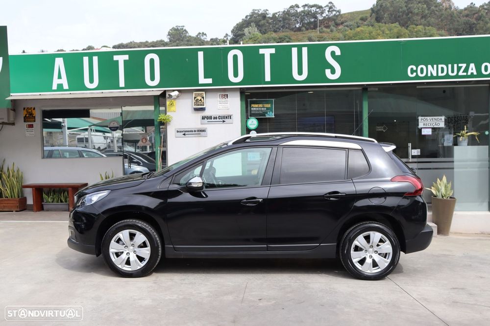 Peugeot 2008 1.2 PureTech Style - 3