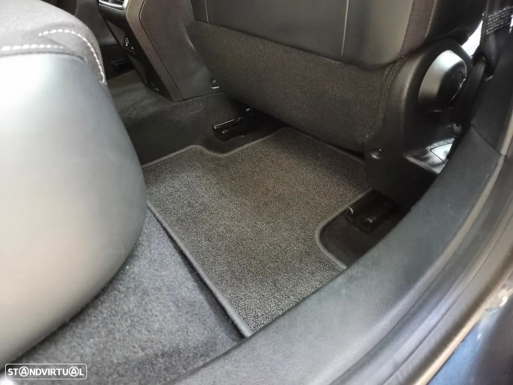 Renault Mégane Sport Tourer 1.6 E-Tech Plug-In Zen - 32