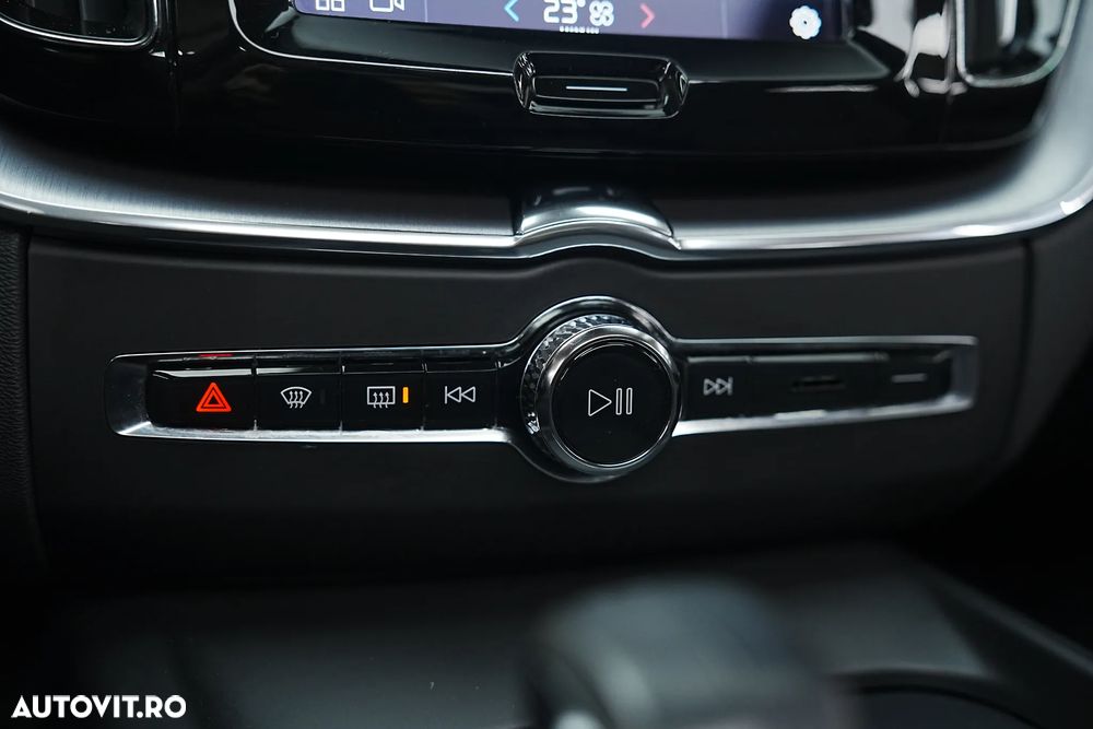 Volvo XC 60 Recharge T6 Twin Engine eAWD Inscription Expression - 37