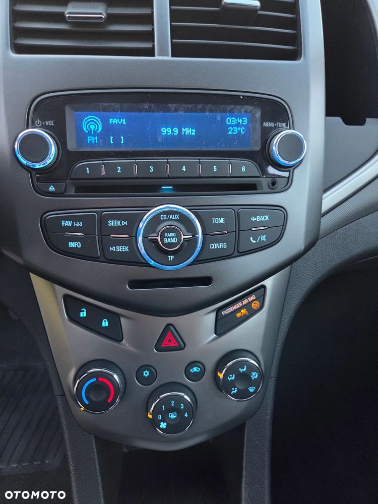 Chevrolet Aveo 1.2 LT - 29