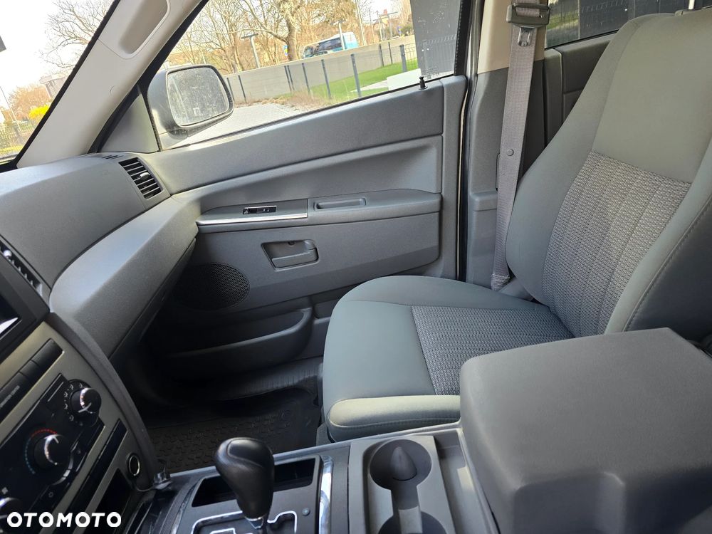 Jeep Grand Cherokee 3.7 4x4 Laredo - 10