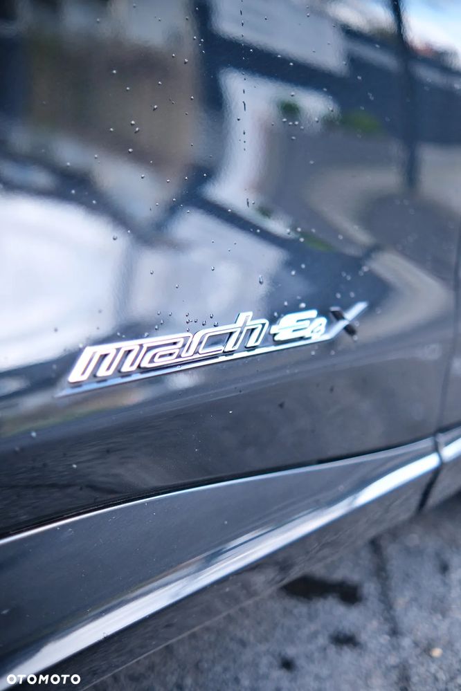 Ford Mustang Mach-E 98kWh AWD GT - 24