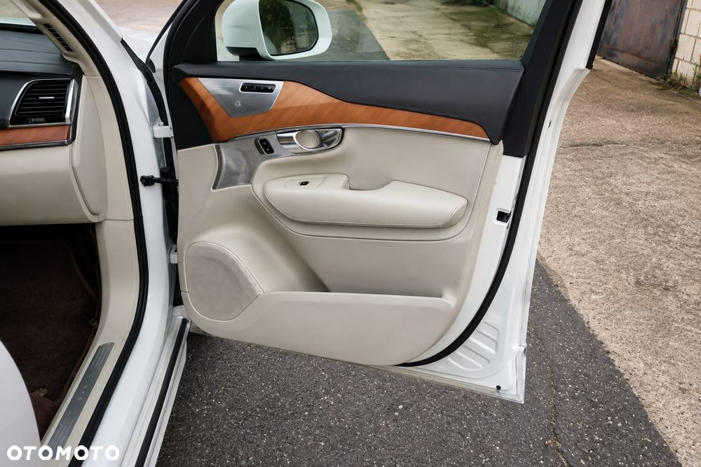 Volvo XC 90 T6 AWD Inscription 7os - 26
