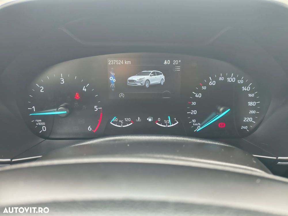 Ford Focus - 9