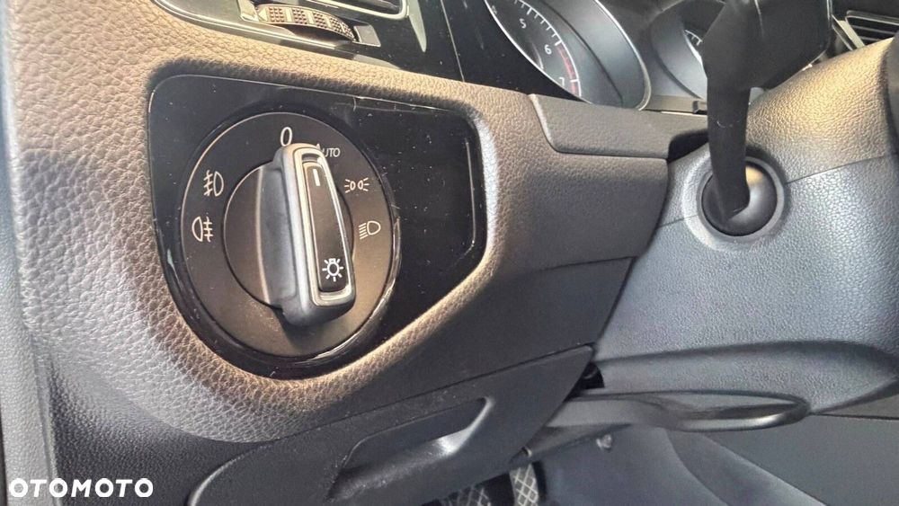 Volkswagen Golf Variant - 11