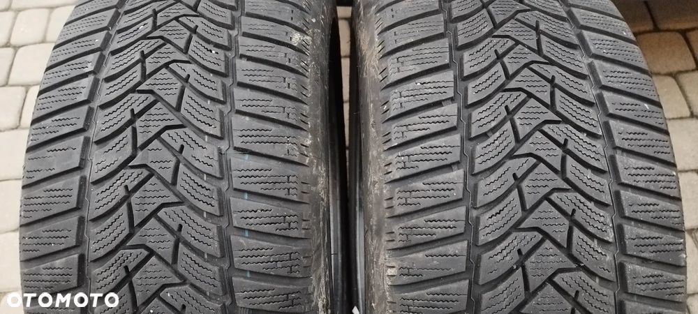 235/45/17 dunlop winter sport 5 - 1