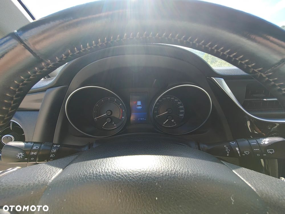 Toyota Auris 1.6 Comfort - 10