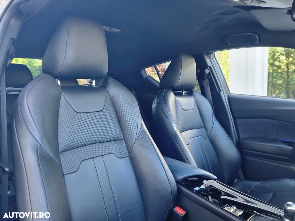 Toyota C-HR Lounge - 10