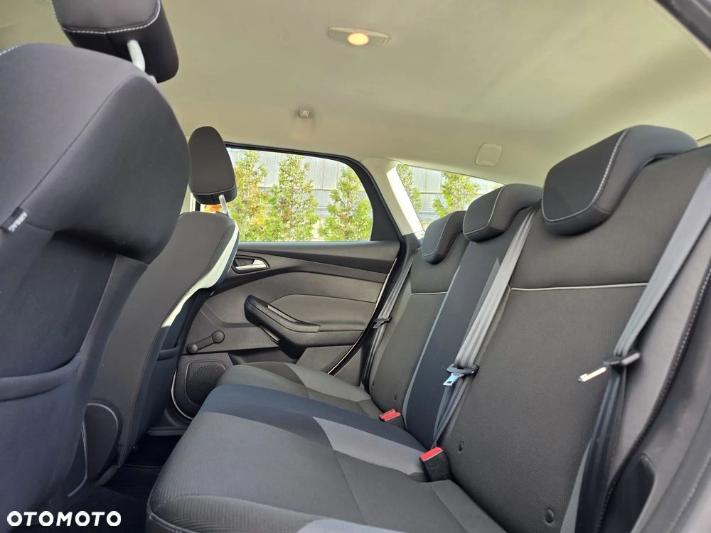 Ford Focus - 17