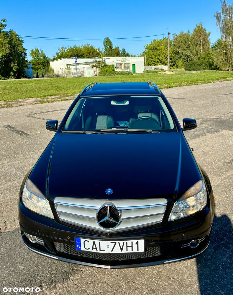Mercedes-Benz Klasa C 180 CGI Automatik BlueEFFICIENCY Avantgarde - 3