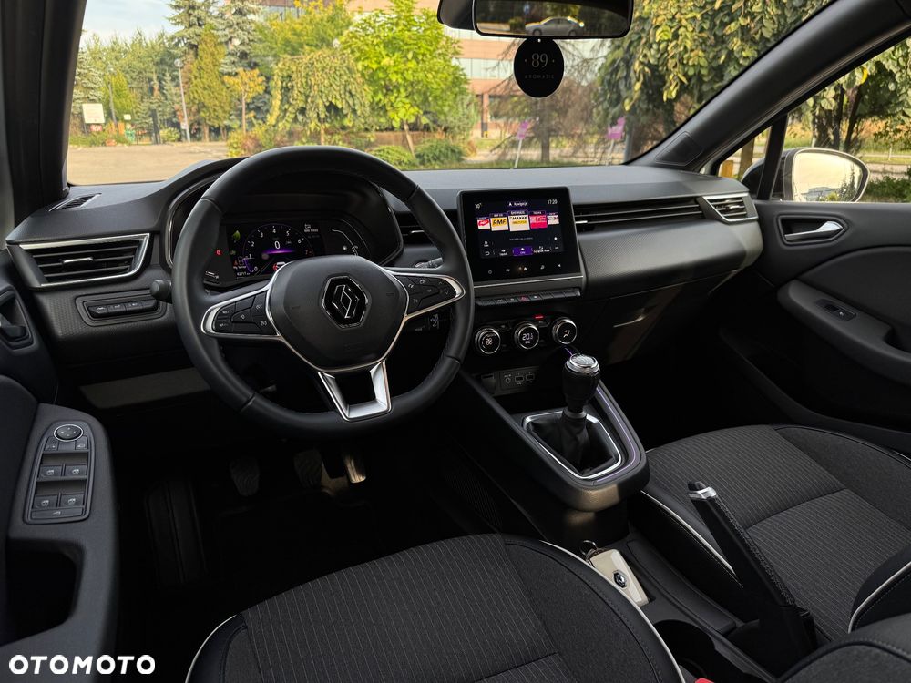 Renault Clio TCe 90 TECHNO - 15