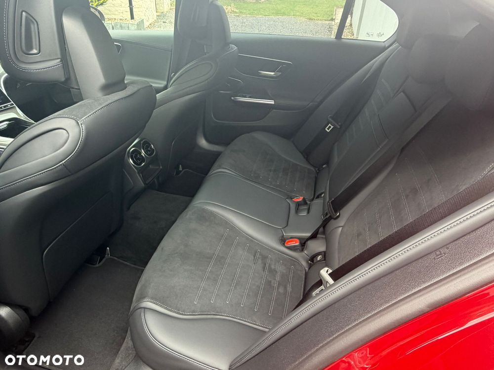 Mercedes-Benz Klasa C 220 d mHEV 4-Matic AMG - 13