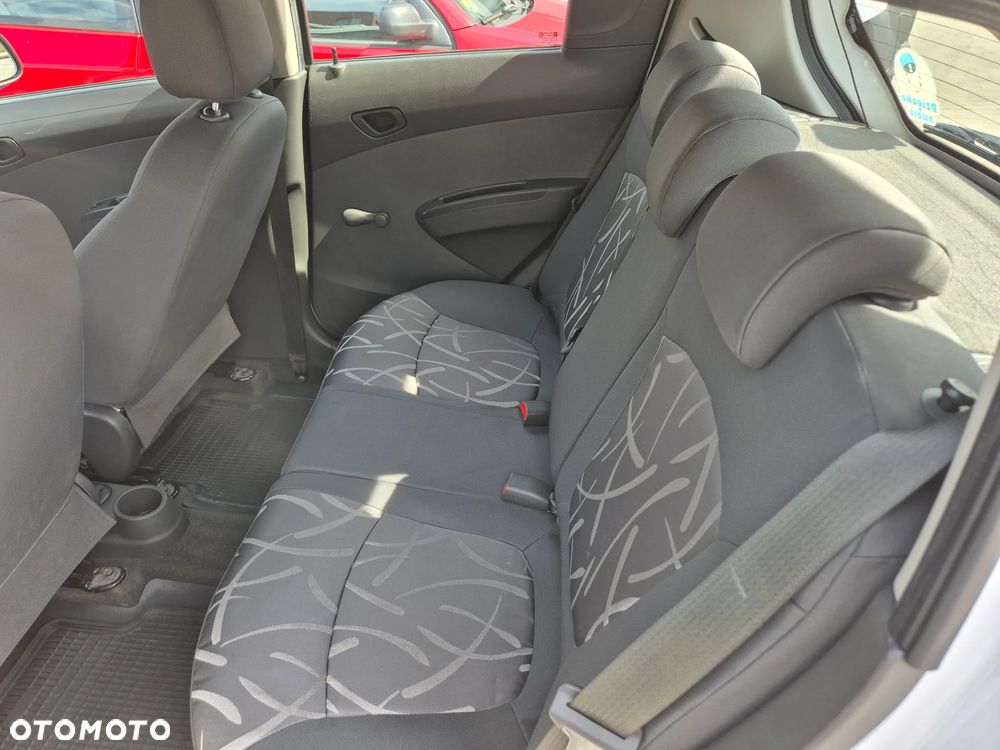 Chevrolet Spark - 5