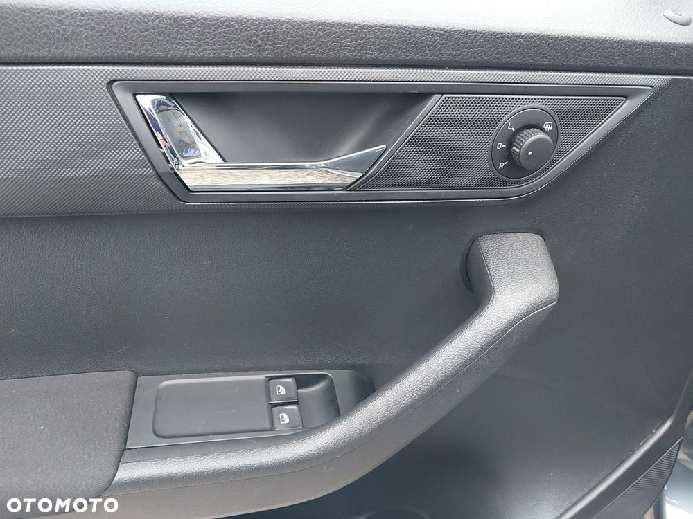 Skoda Fabia 1.0 TSI Ambition DSG - 23