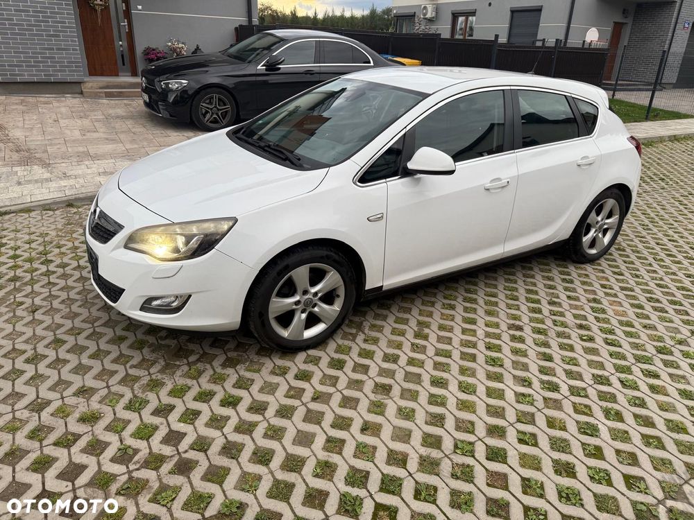 Opel Astra 2.0 CDTI Cosmo - 15