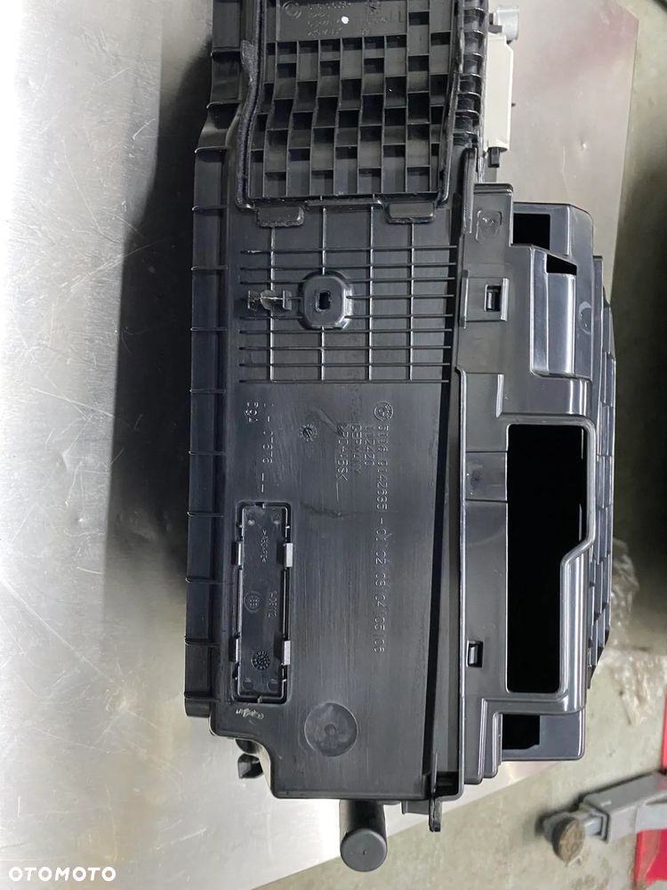 BMW F07 SCHOWEK PASAZERA 9142635 - 3