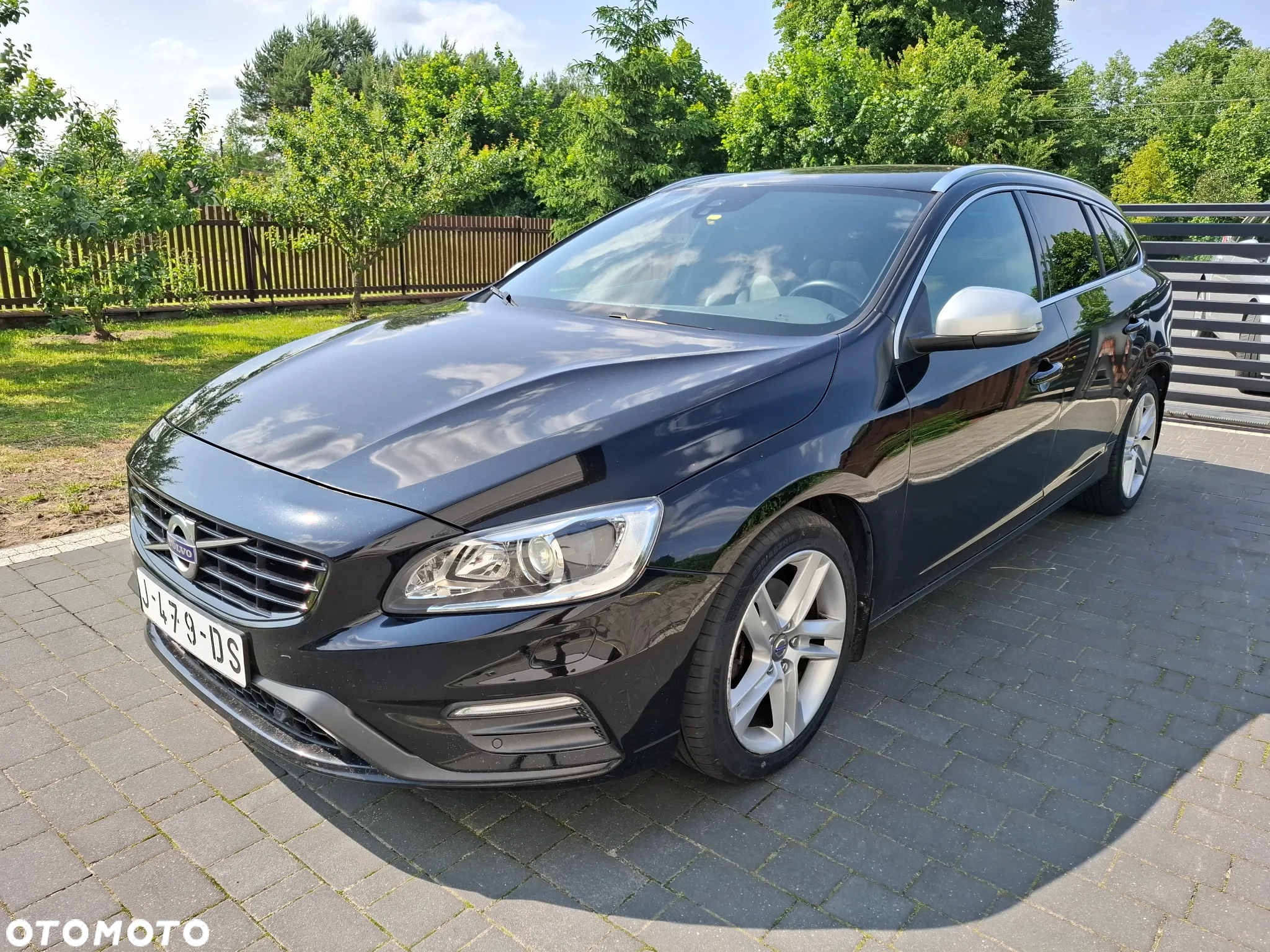 Volvo V60 D4 Drive-E R-Design Momentum - 18