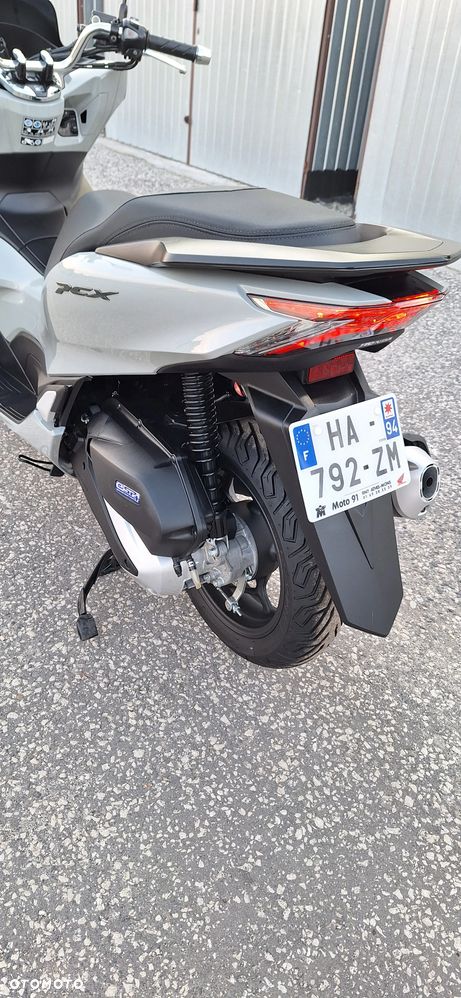 Honda PCX - 9