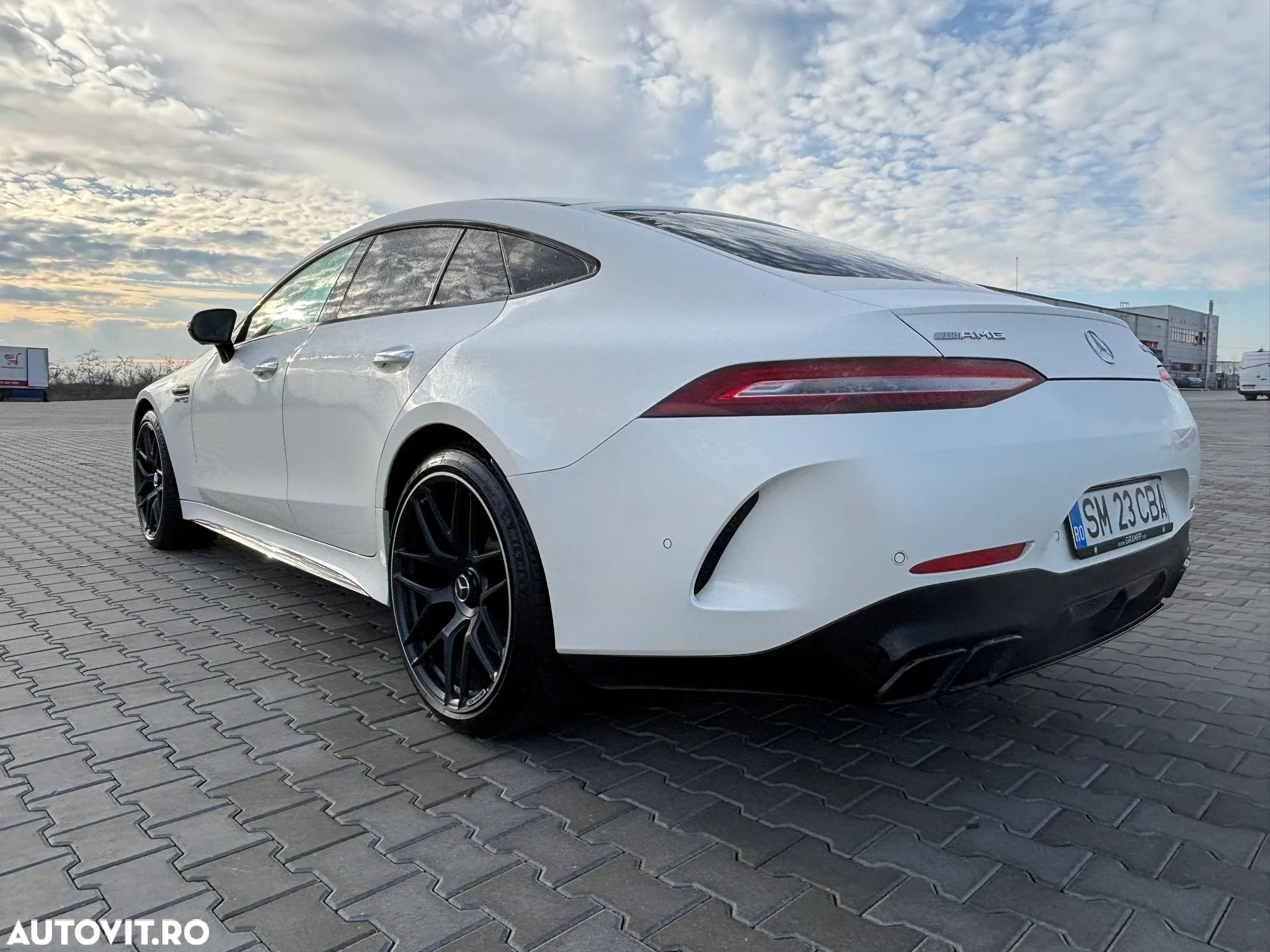 Mercedes-Benz AMG - 6