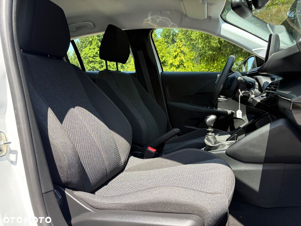 Peugeot 208 PureTech 100 Style - 18