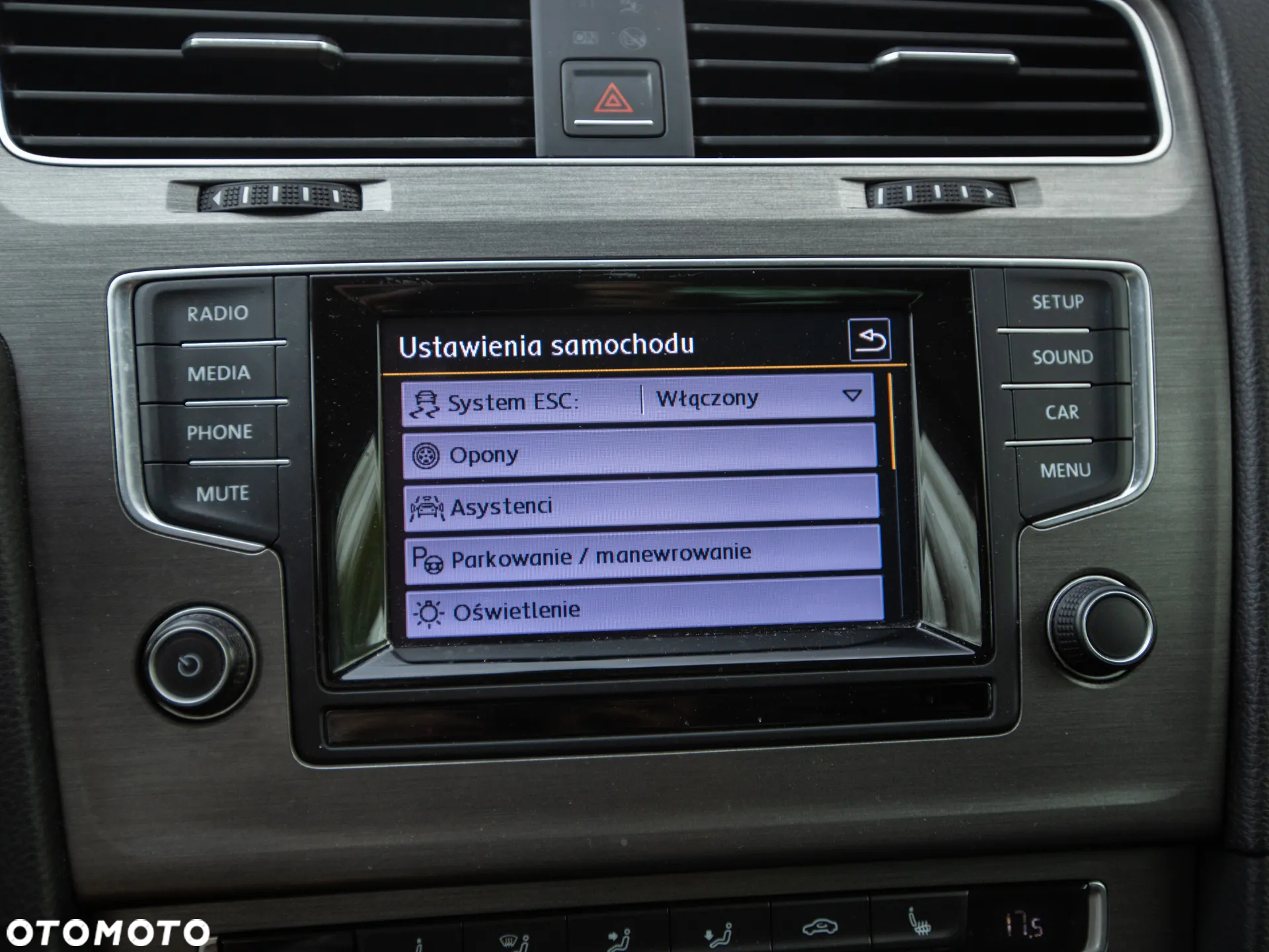 Volkswagen Golf 1.4 TSI ACT BlueMotion Technology Comfortline - 25