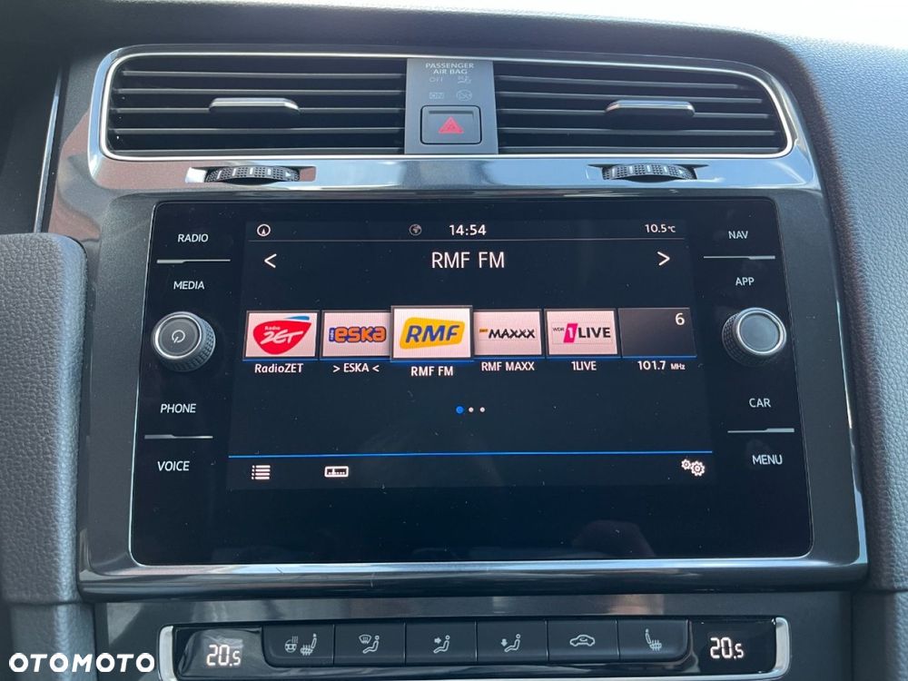 Volkswagen Golf Variant 2.0 TDI SCR Highline - 18