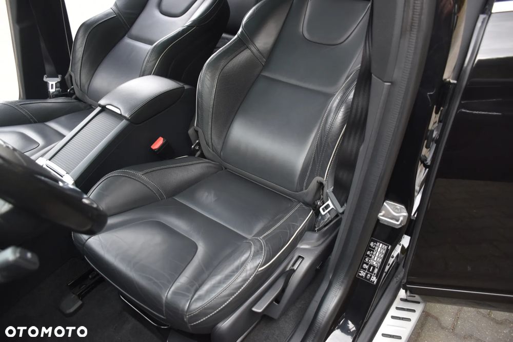 Volvo XC 60 D3 Drive-E R-Design Momentum - 12