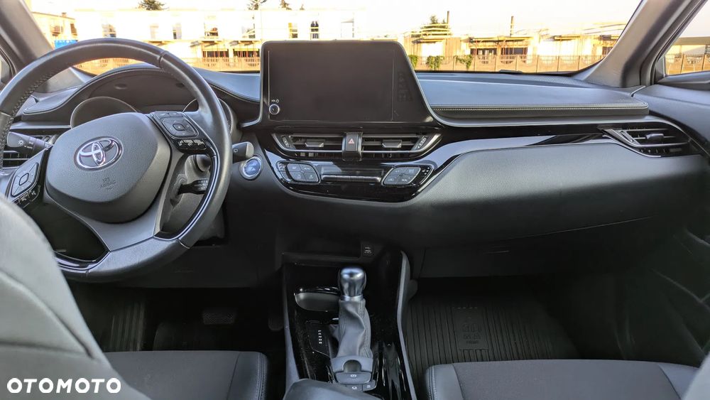 Toyota C-HR - 9