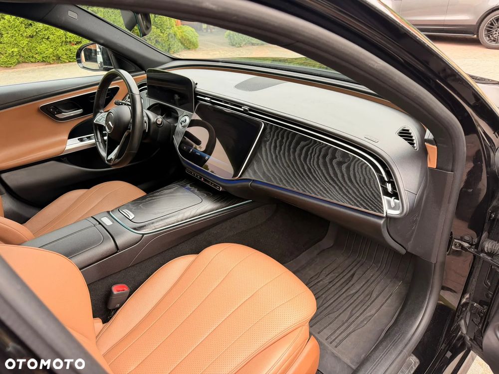 Mercedes-Benz Klasa E 300 de PHEV 4-Matic Avantgarde 9G-Tronic - 14
