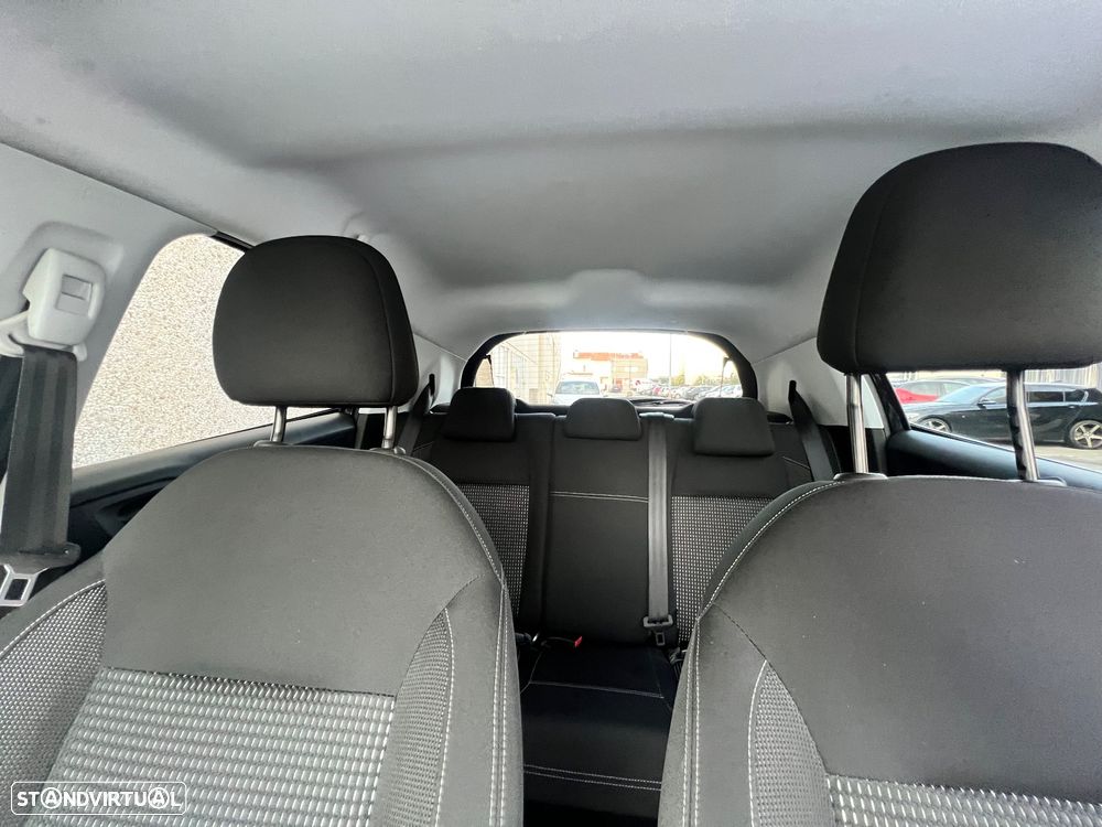 Peugeot 208 1.2 PureTech Allure - 17