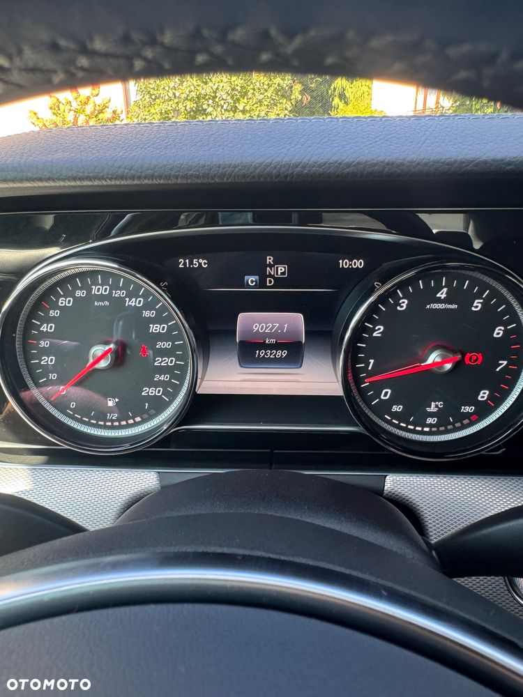 Mercedes-Benz Klasa E 200 4-Matic 9G-TRONIC - 18